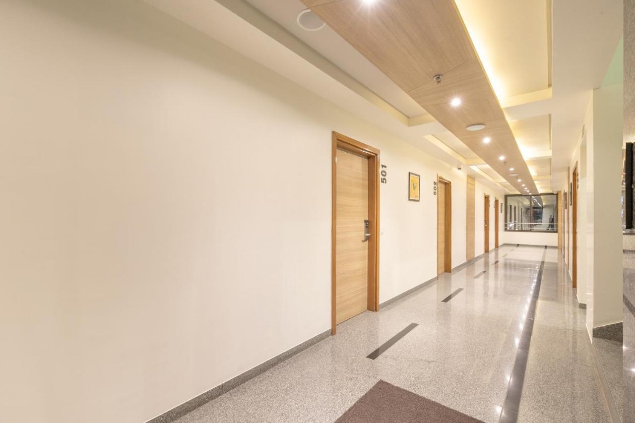 Hotel Silvera Grand Ahmadabad Zewnętrze zdjęcie